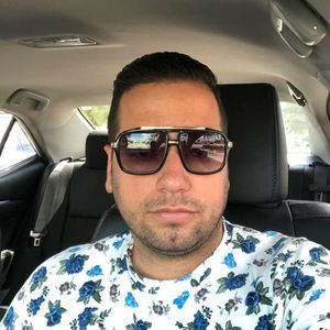 Meet your Posher, Omar